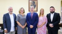 Na Reunião Plenária, presencial, da última quarta-feira (20), O Conselho Estadual de Educação de Pernambuco (CEE-PE) realizou a Cerimônia de Posse de Conselheiros. Compuseram a mesa diretiva: o Secretário de […]