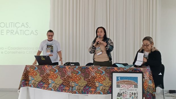 O Seminário Estadual de Educação de Jovens, Adultos e Idosos, realizado hoje (25.04), na GRE Garanhuns – PE, teve como tema: EJA: Contexto, Lutas e Prática. A Conselheira Vaneska Maria […]